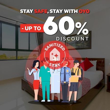 Oyo 1557 Bungas Guest House Medan Exterior foto