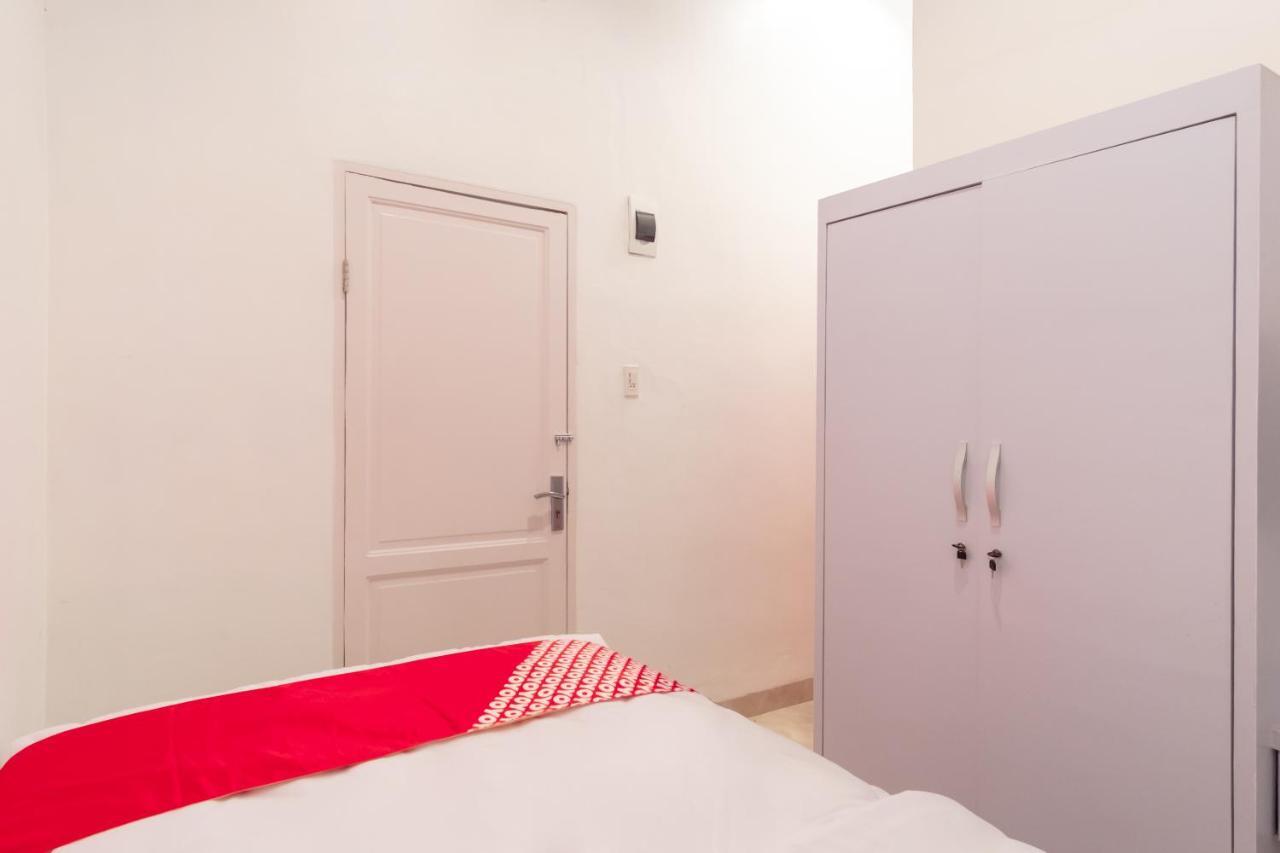 Oyo 1557 Bungas Guest House Medan Exterior foto